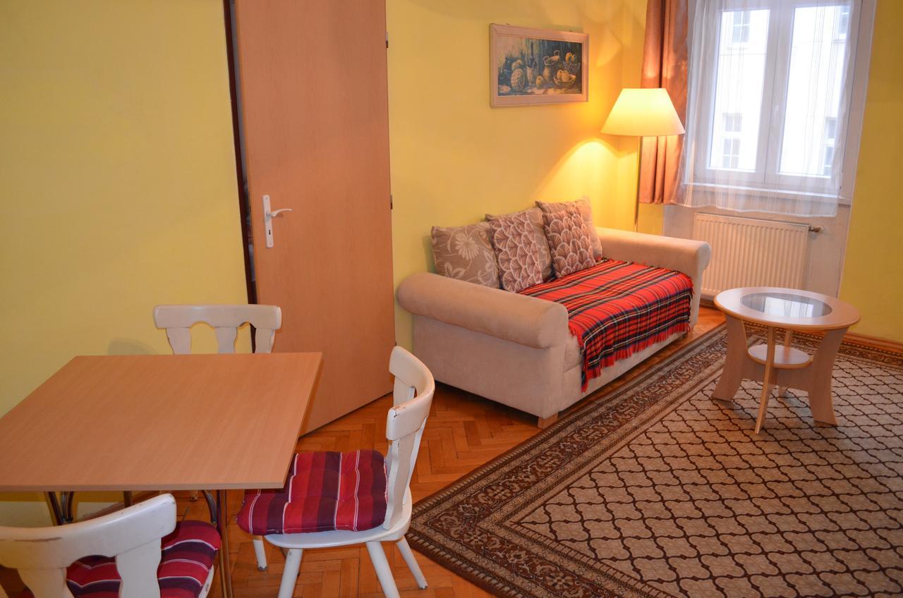 Ab Apartments カルロヴィ・ヴァリ エクステリア 写真